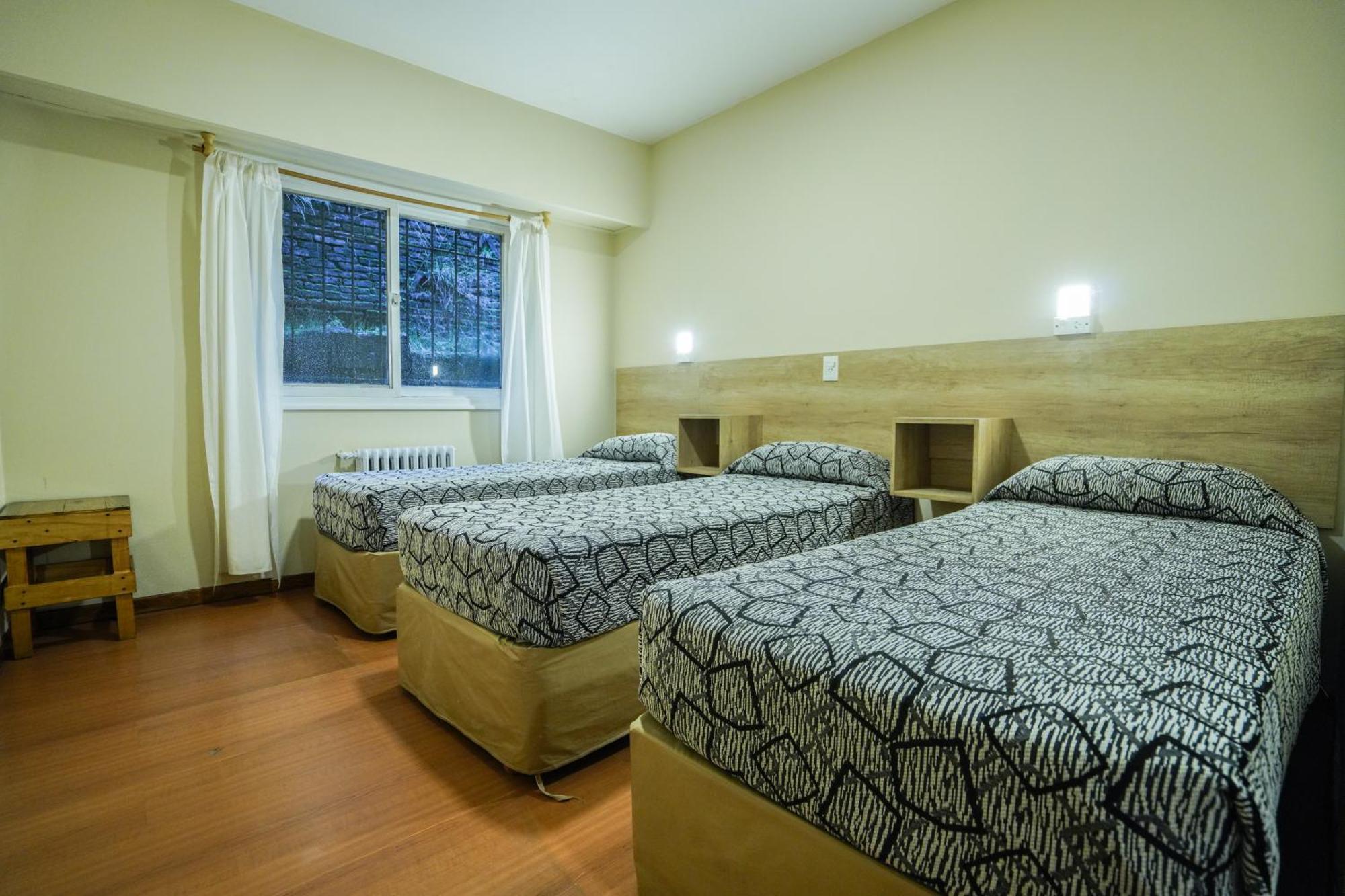 Tangoinn Hostel Downtown سان كارلوس دي باريلوتشي الغرفة الصورة